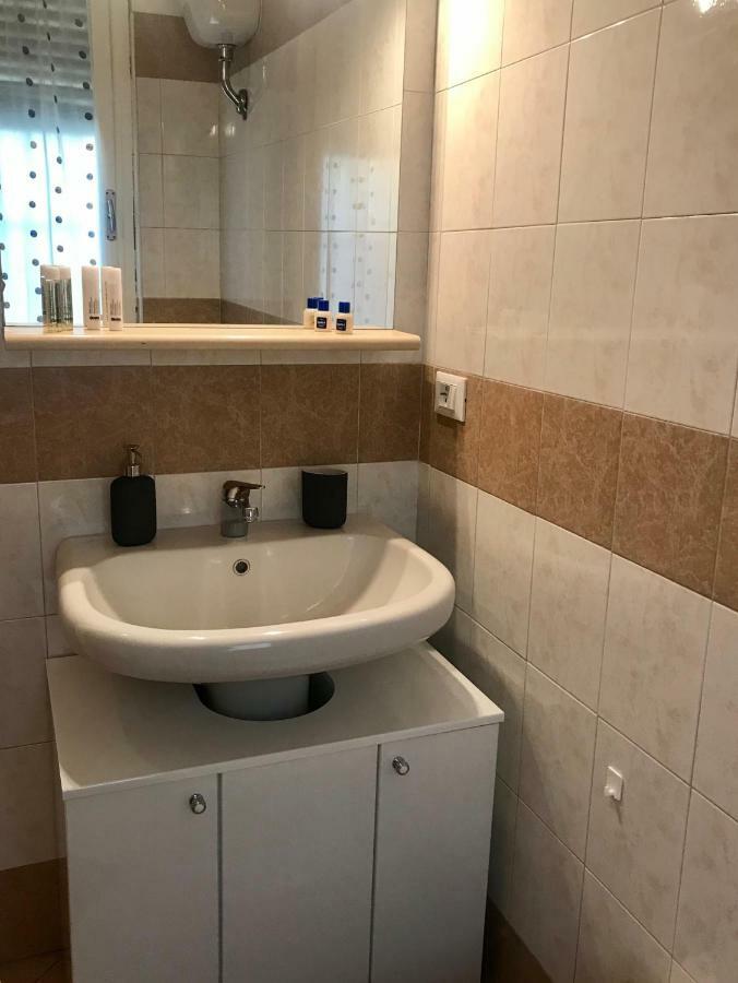 Cute Flat - Best Price - Wi Fi - Ac - Tv Florence Luaran gambar